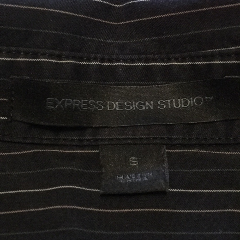Express stripped blouse - Picture 2 of 3